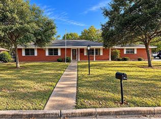 107 Franklin St, Weimar, TX 78962
