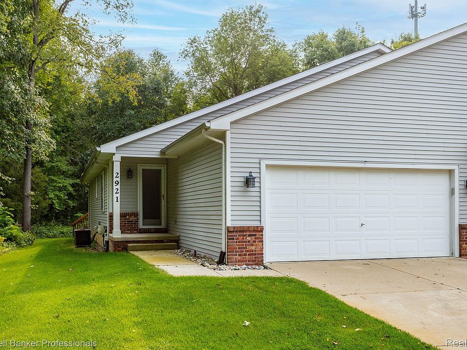 1st image of 2921 Gabriel Dr