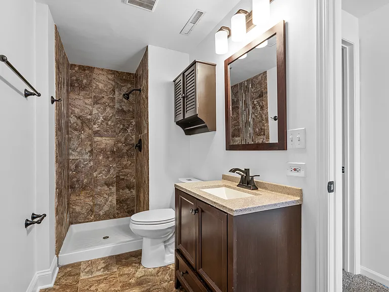Dean Dr — Photo 21