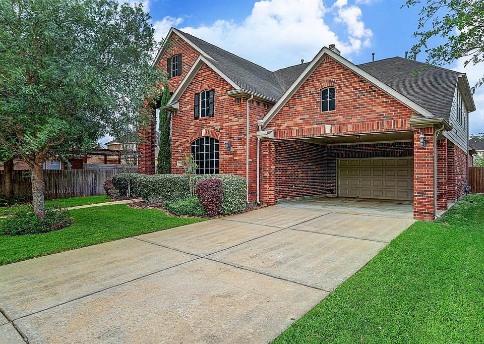 1st image of 2216 Longspur Ln