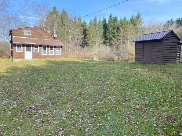 3346 Old York Dr, Angelica, NY 14709