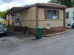 15284 Maple Dr, Renton, WA 98058