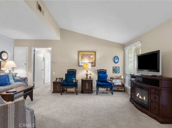 26837 Avenue Of The Oaks Unit B, Santa Clarita, CA 91321