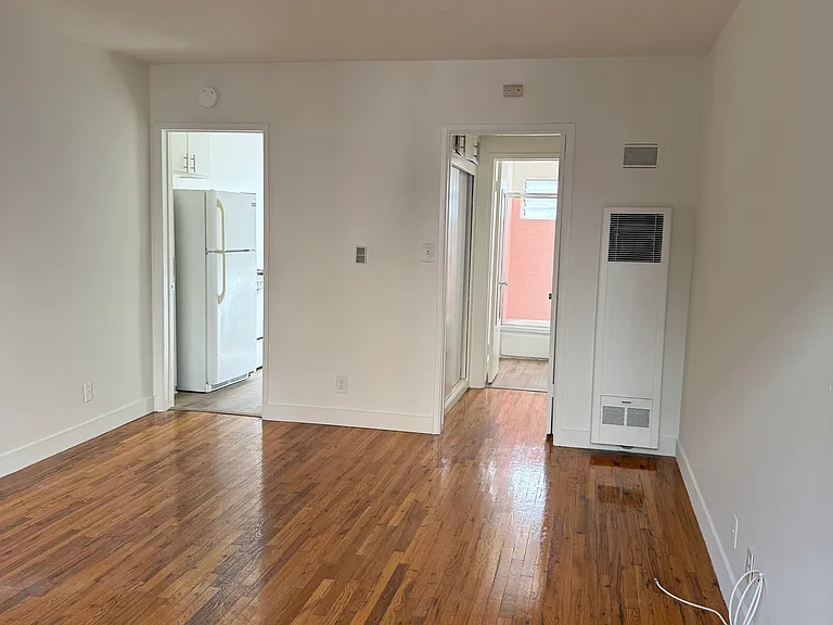 943 N Orange Grove Ave #3 — Photo 11