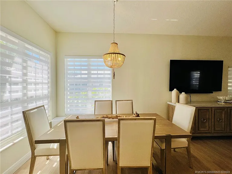 411 NE Plantation Rd #526 — Photo 18