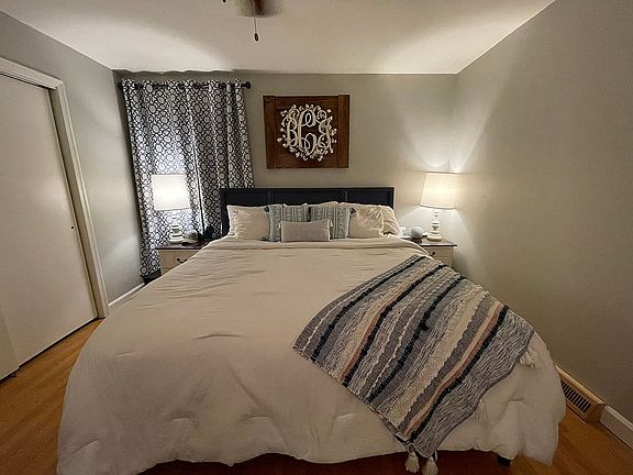 3rd image of 118 Hoots Ln