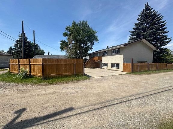 3rd image of 3429 N 19th Ave SE
