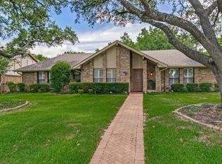 2731 Wagonwheel Dr, Carrollton, TX 75006