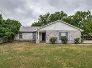 334 High Ridge Dr, Krum, TX 76249