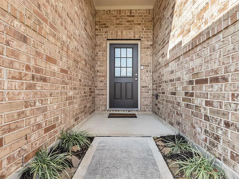19242 Red Cascade Ct — Photo 2