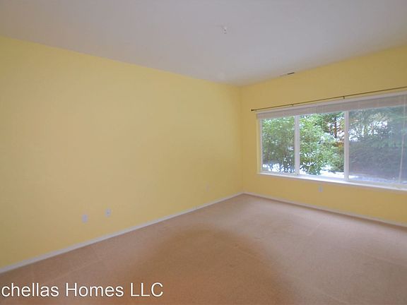 5th image of 3728 257th Ave SE #12