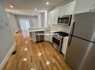 372 Oxford St #2T, Cambridge, MA 02140