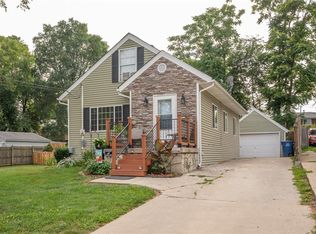 5502 SW 7th St, Des Moines, IA 50315