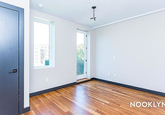 2nd image of 2825 Snyder Ave #4F