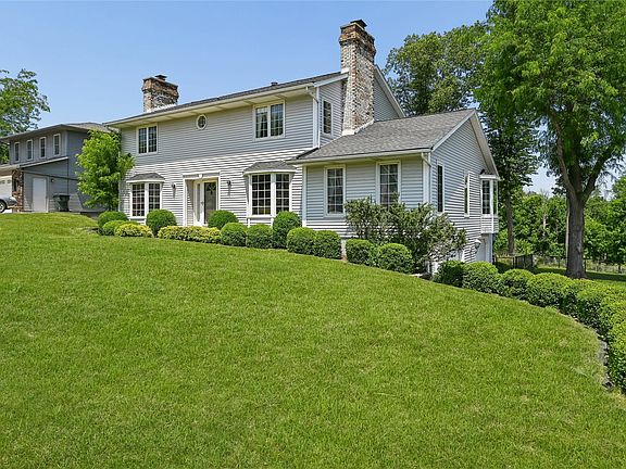 2nd image of 5022 Broadlawn Dr SE