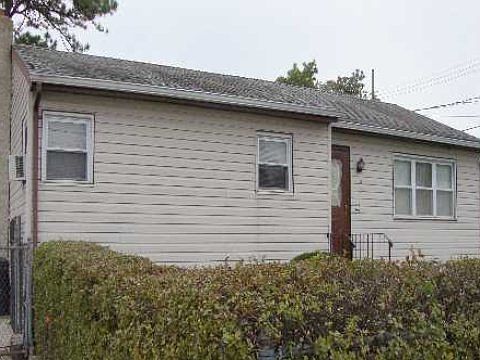 1st image of 32 Schleigel Blvd