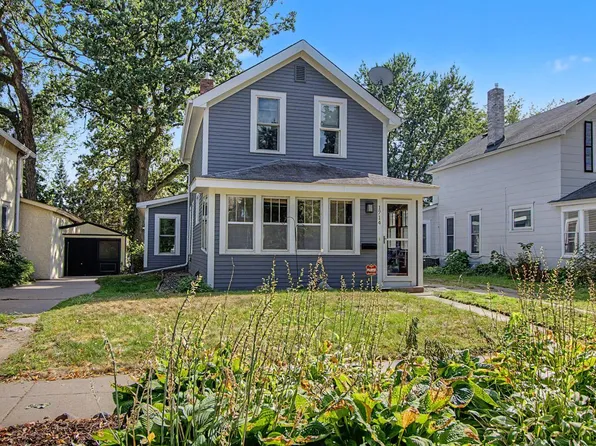 1714 Hewitt Ave, Saint Paul, MN 55104