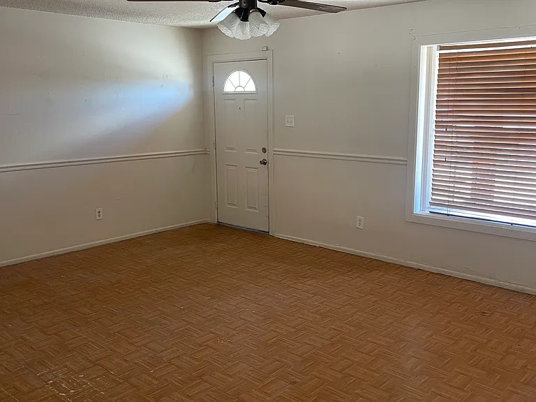 6202 W Flower St — Photo 9