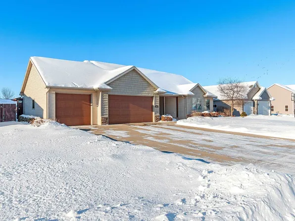 1926 Wasilla Ln, Neenah, WI 54956