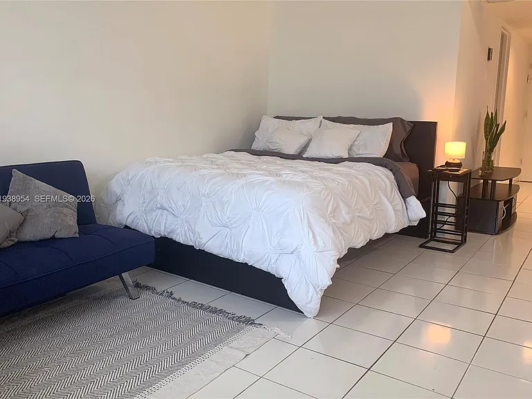 100 Lincoln Rd #805 — Photo 11
