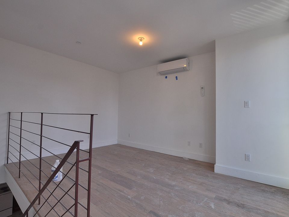 2nd image of 681 Franklin Ave #Ace2