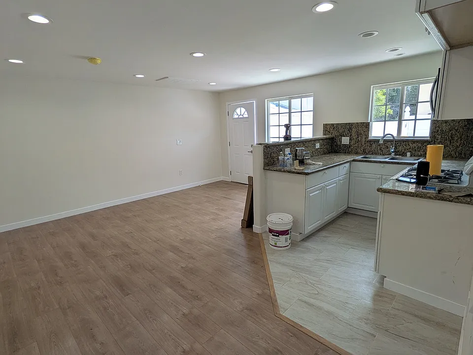 10844 Odell Ave