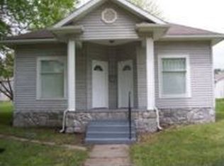 515 S Gibson St, Oakland City, IN 47660