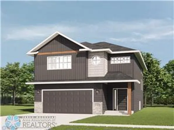 6726 27th St S, Fargo, ND 58104