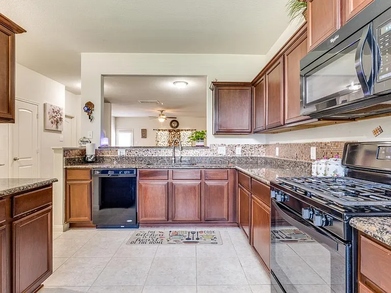 3025 Rocking Hills Trl — Photo 15