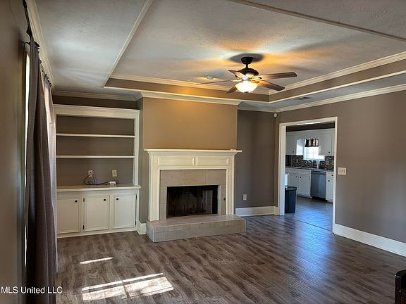 3rd image of 223 Glenwood Dr
