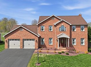 220 Montclair Ct, Hagerstown, MD