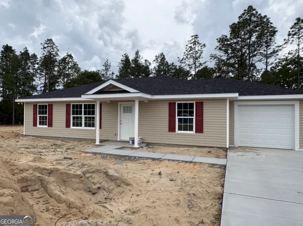 141 Pine Ridge Rd, Jesup, GA 31545