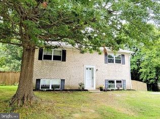 21955 Spring Valley Dr, Lexington Park, MD