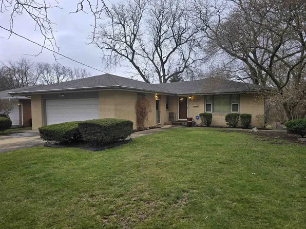 219 Warren Ave, Rockford, IL 61107