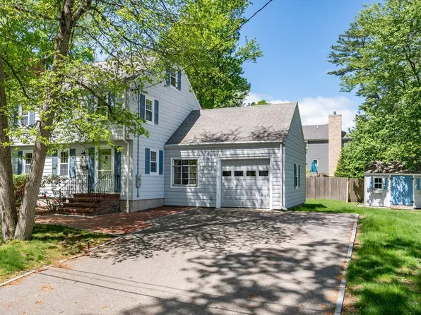 47 Bonney St, Westwood, MA 02090
