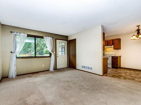 5th image of 5667 Brandlwood Ct