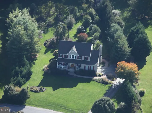 133 Victoria Dr, Martinsburg, WV 25403