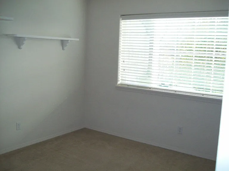 797 NE 64th Pl — Photo 10