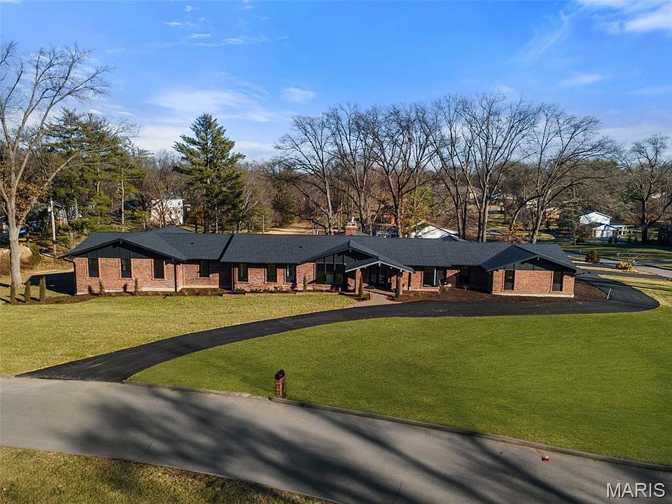 1st image of 1534 Woodgate Dr