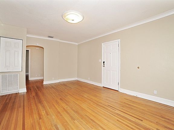 5th image of 5353 4th Ave S