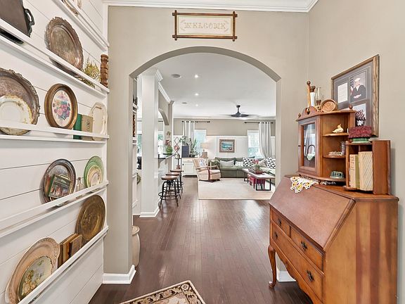 5th image of 3237 Saddlewood Circle