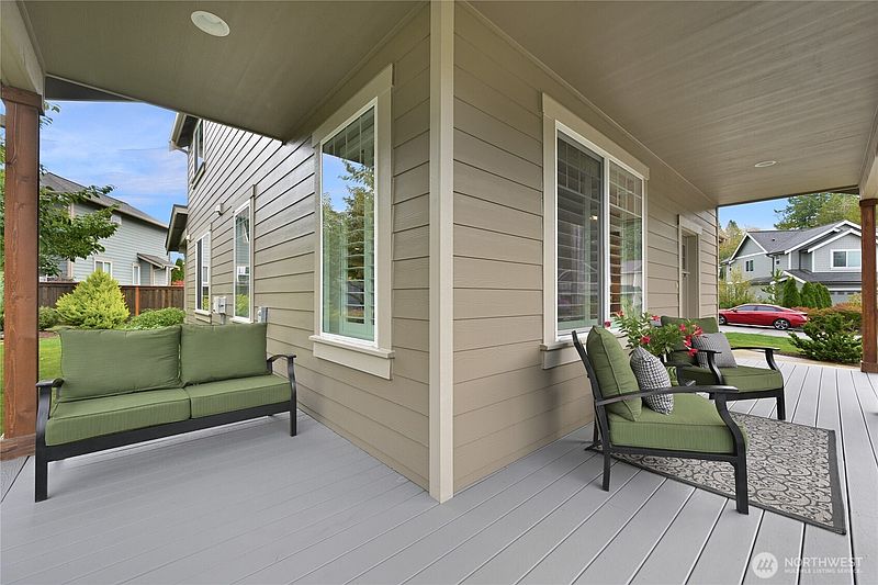 5th image of 9004 Bay Circle