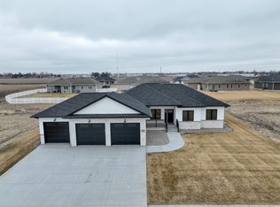 4938 17th St, Columbus, NE 68601