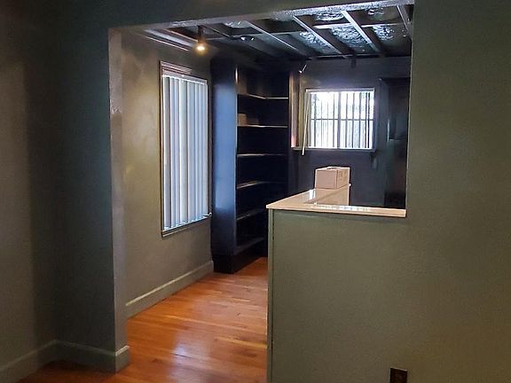 4th image of 427 E Olmos Dr APT A