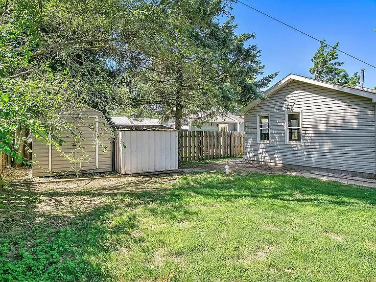 55680 Brink Ave — Photo 14