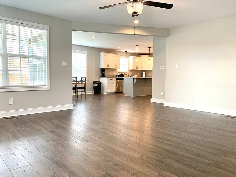 712 Banister Dr — Photo 7