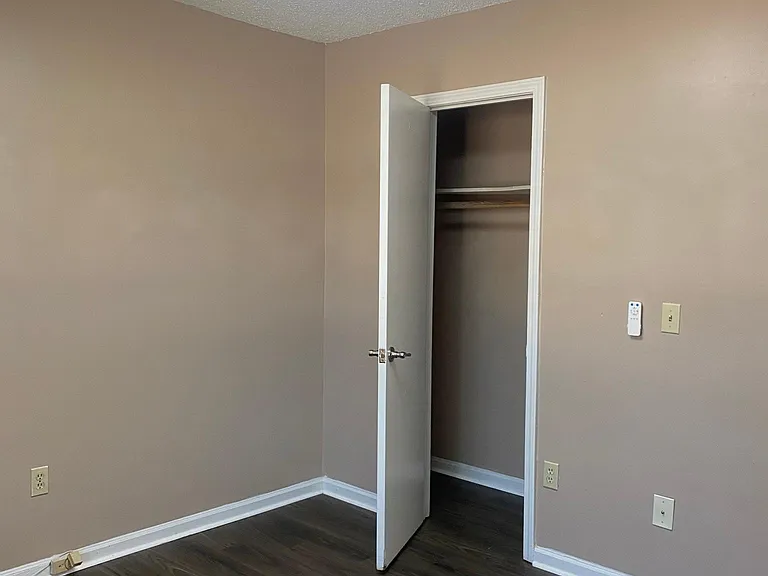 6401 Clifton St #C — Photo 7
