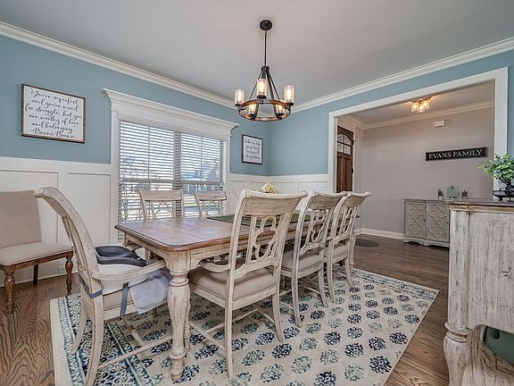 5th image of 2703 Bertram Ct