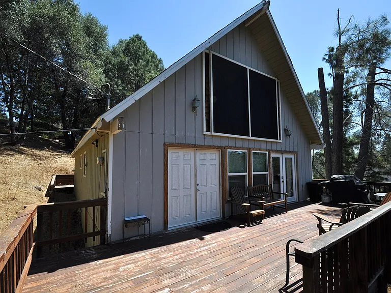20415 Pine Mountain Dr — Photo 2