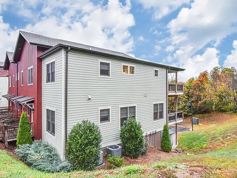 N Skyloft Dr — Photo 21